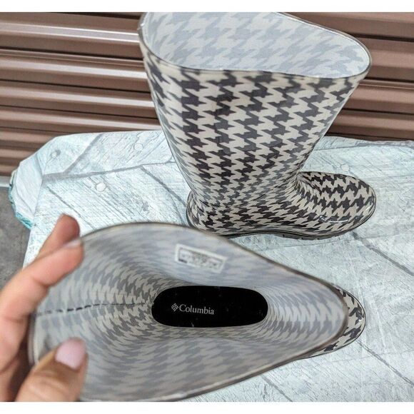 Columbia Women's Size 8 black and white houndstooth tall rain cold weather boots - Picture 4 of 6